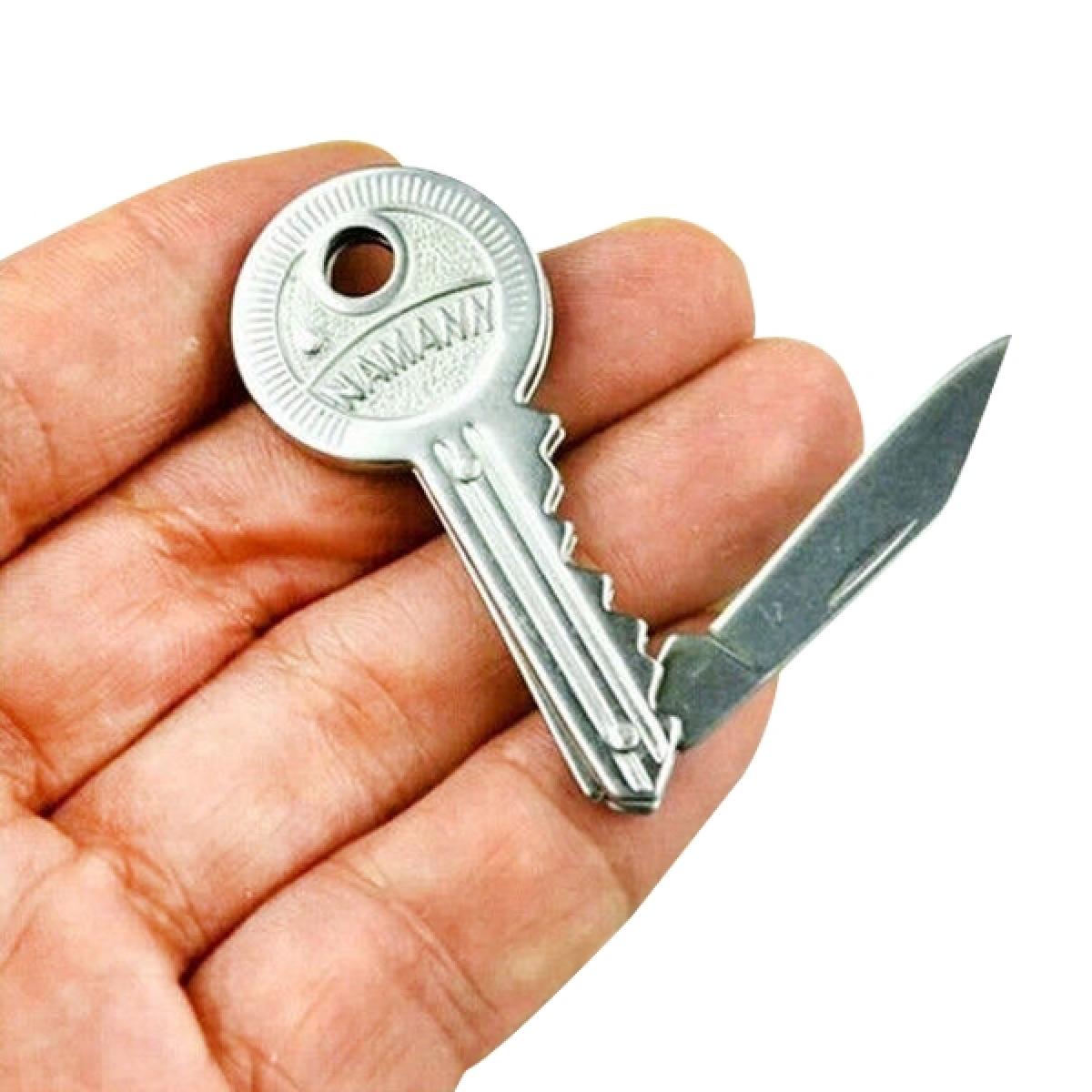 Totalcadeau - Clé avec couteau intégré en porte-clés - Objets déco