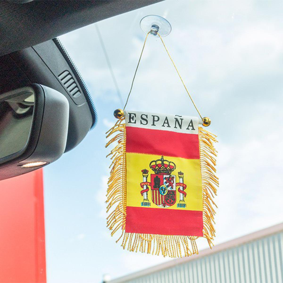 Totalcadeau - Fanion aux couleurs de l’Espagne avec ventouse - Décoration voiture, chambre maison Pas cher - Objets déco