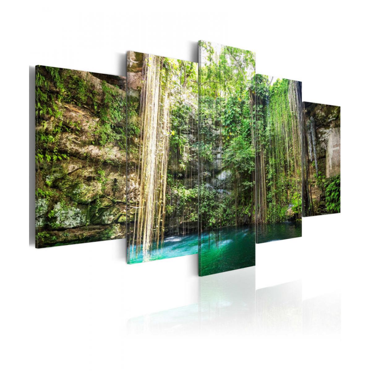 Artgeist - Tableau - Cascade parmi des arbres 100x50 - Tableaux, peintures