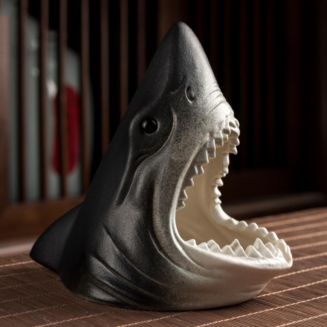 Universal - Cendrier céramique Creative Shark Sculpture de bureau Décoration de bureau multifonctionnelle Boîte de rangement - Cendriers