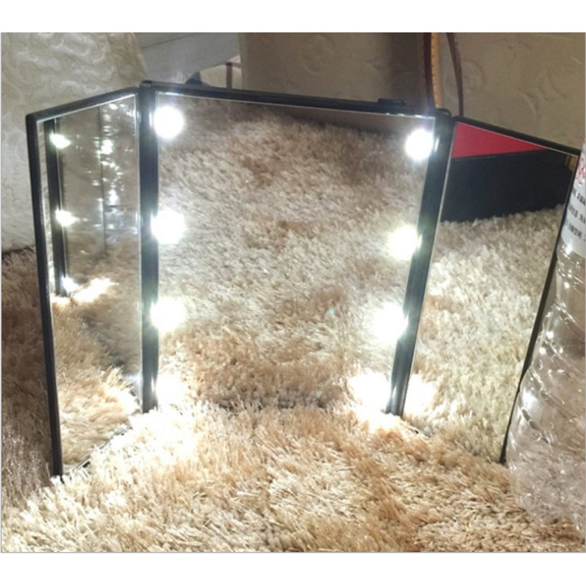Universal - Tableau trois côtés pliant lumière LED miroir de maquillage LED commode miroir table portable miroir cadeau pour les filles | miroir de bain(Le noir) - Miroir de salle de bain