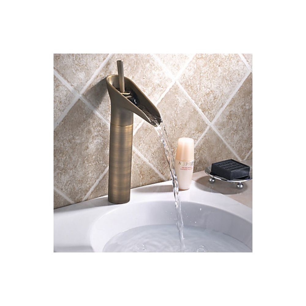 Lookshop - Mitigeur de lavabo effet cascade, style vintage pour une finition en bronze - Robinet de lavabo