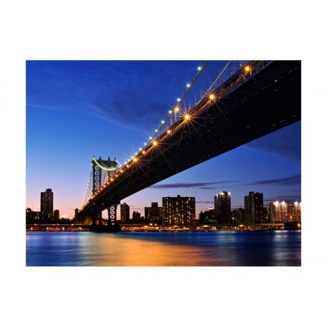 Artgeist - Papier peint - Manhattan Bridge illuminé la nuit .Taille : 300x231 - Papier peint