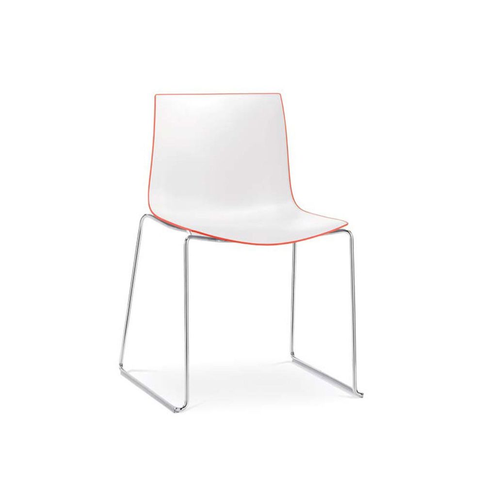 Arper - Catifa 46 Chaise bicolour piétement traîneau - rouge/blanc - Chaises