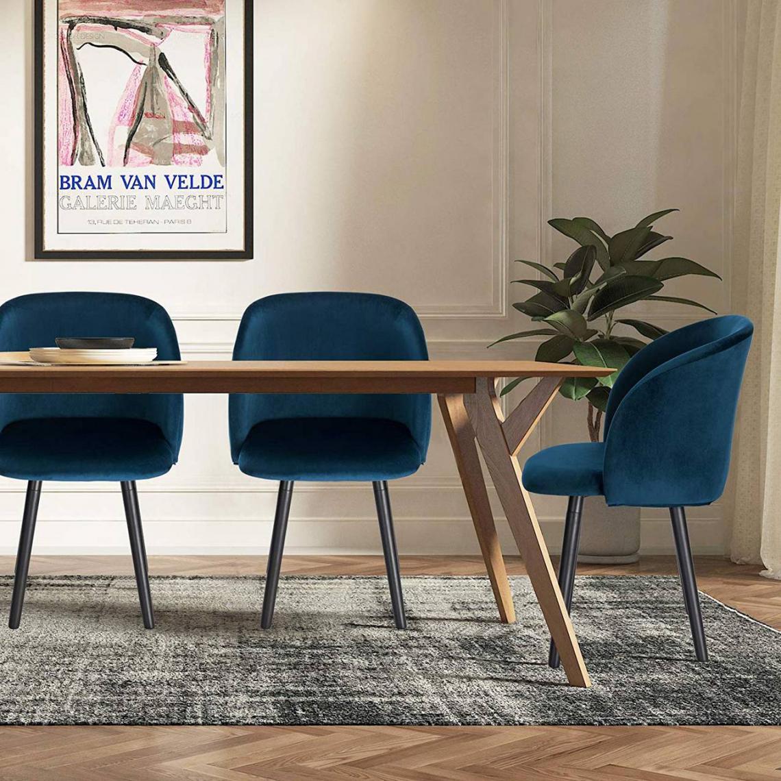 MercatoXL - Salle à manger des chaises de modèle bleu de velours - Tables à manger