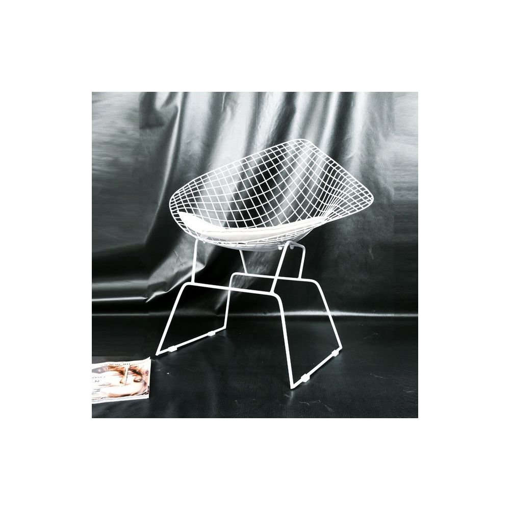 Wewoo - Chaise de salle à manger de personnalité créatrice décontractée en métal creux minimaliste nordique moderne blanc - Chaises