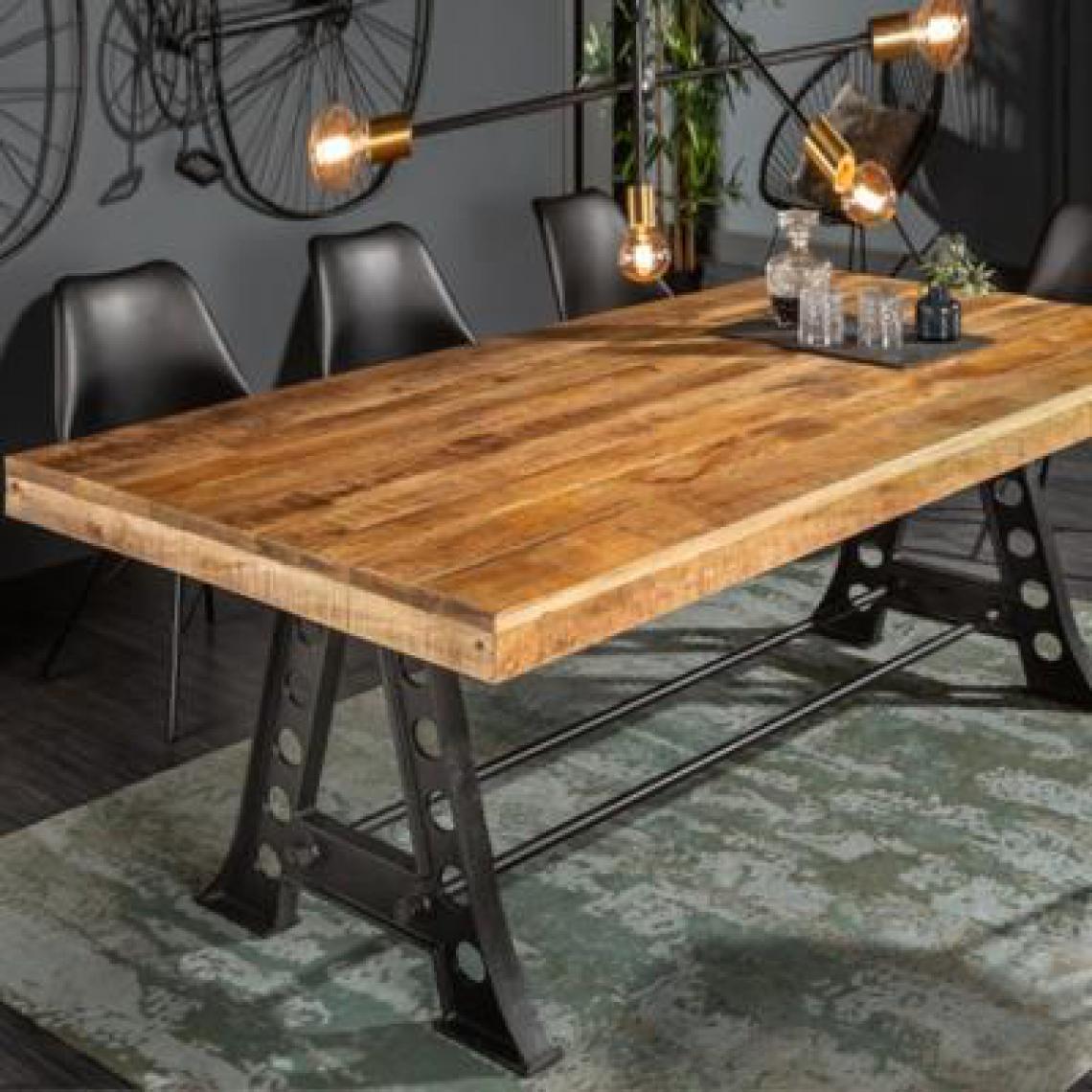 Nouvomeuble - Table 240 cm en manguier et métal EIFFEL - Tables à manger