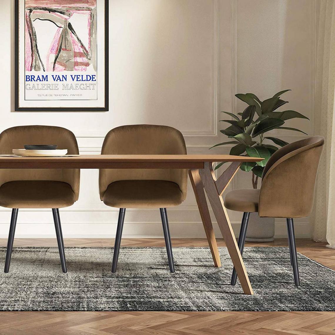 MercatoXL - Salle à manger des chaises de modèle brun de velours - Tables à manger