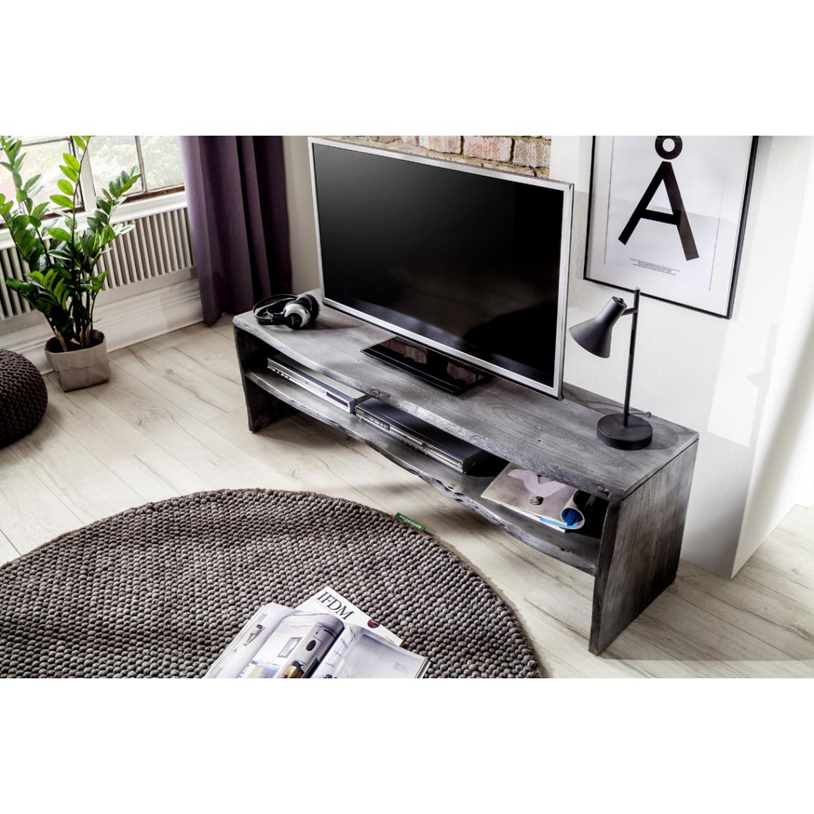 Pegane - Meuble TV avec étagère en bois massif coloris gris - L145 x H45 x P40 cm - Meubles TV, Hi-Fi