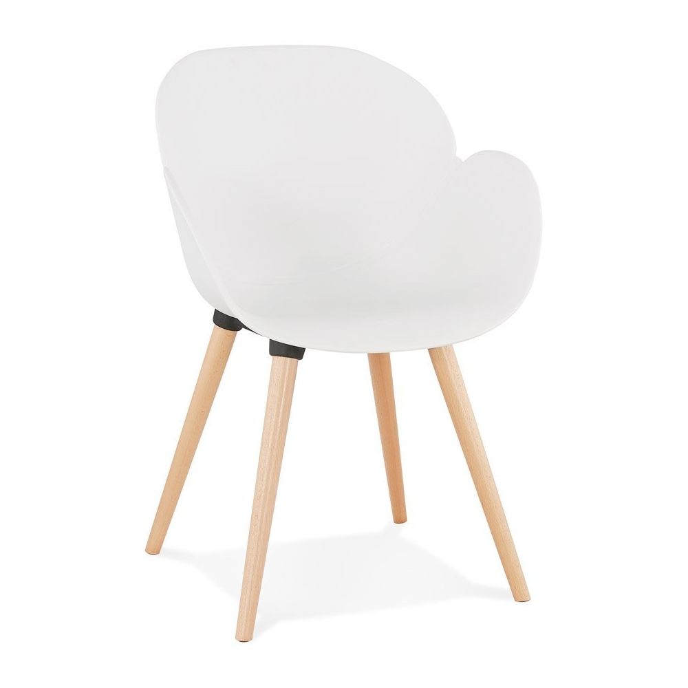 Alterego - Chaise design scandinave 'PICATA' blanche avec pieds en bois - Chaises
