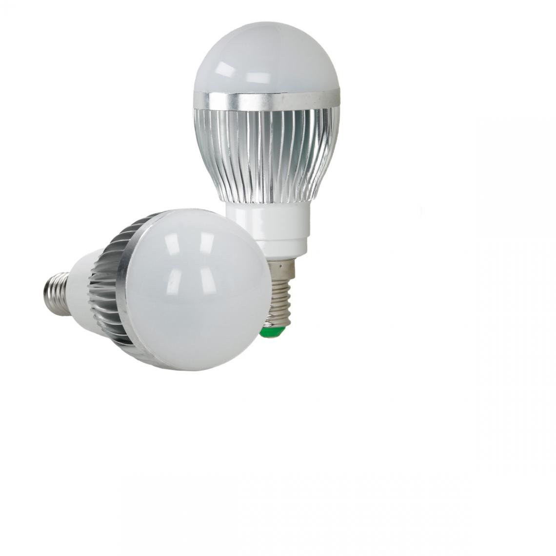 Ecd Germany - Ampoule LED RVB 3W E14 avec télécommande IR 24 boutons gradables - Ampoules LED