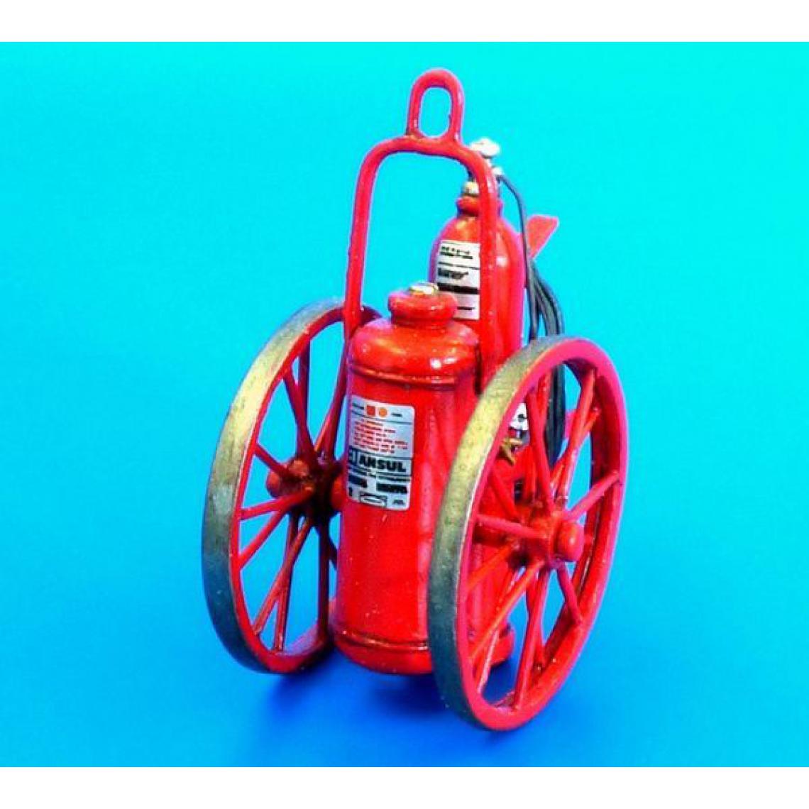 Plus Model - Extinguisher wheeled 150LB - 1:48e - Plus model - Accessoires et pièces