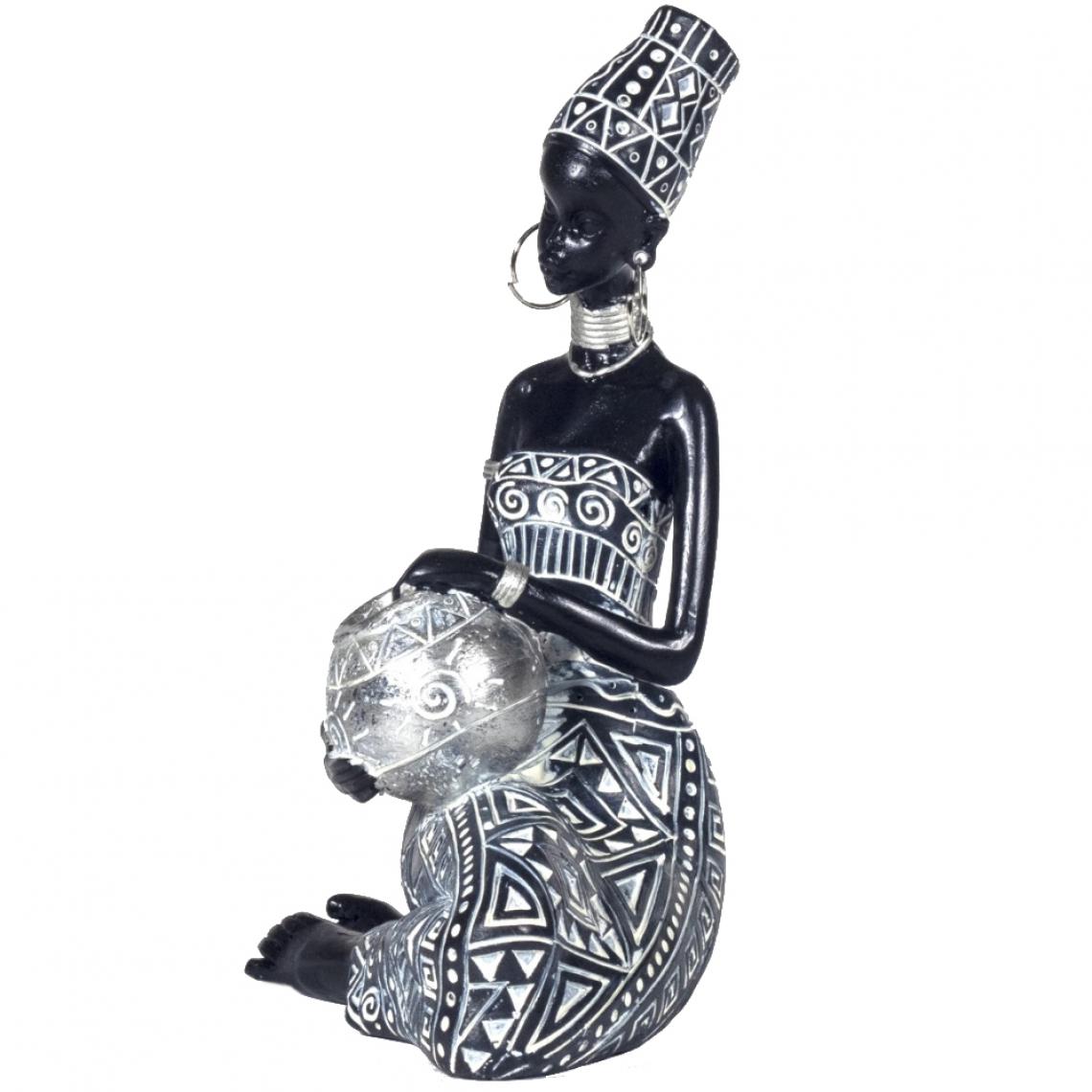 Signe - Figurine Africaine porteuse d'eau - Petite déco d'exterieur