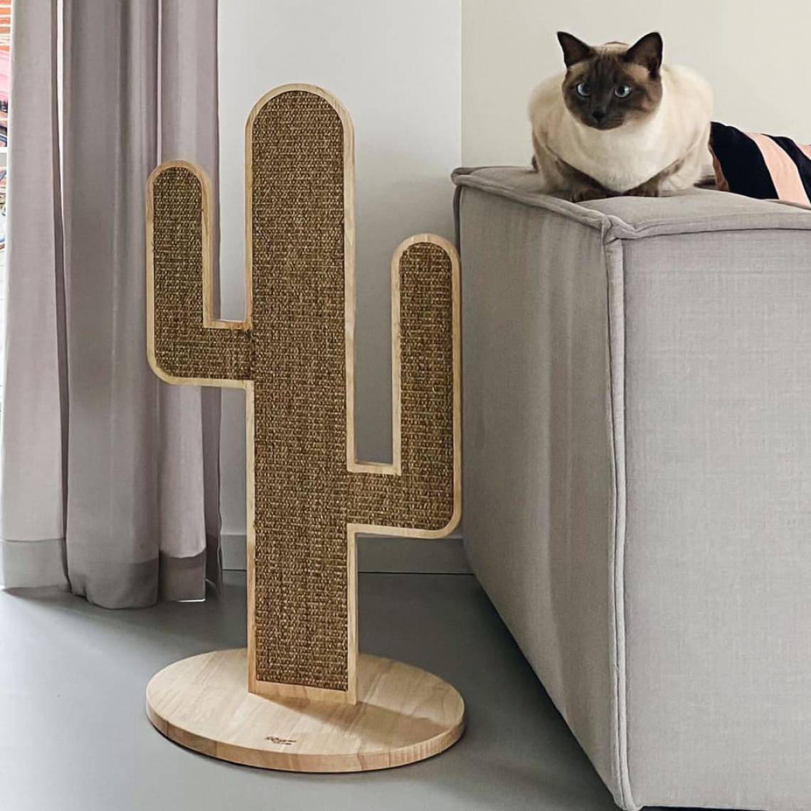 Designed By Lotte - Designed by Lotte Griffoir pour chats Cactus Bois 40x80 cm - Arbre à chat