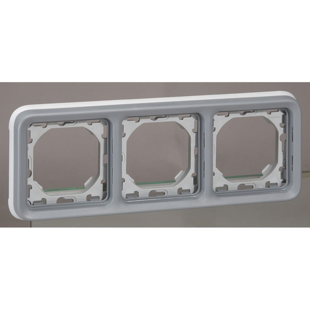 Legrand - plaque d encastrement plexo 3 postes horizontal (composable) - Interrupteurs et prises étanches
