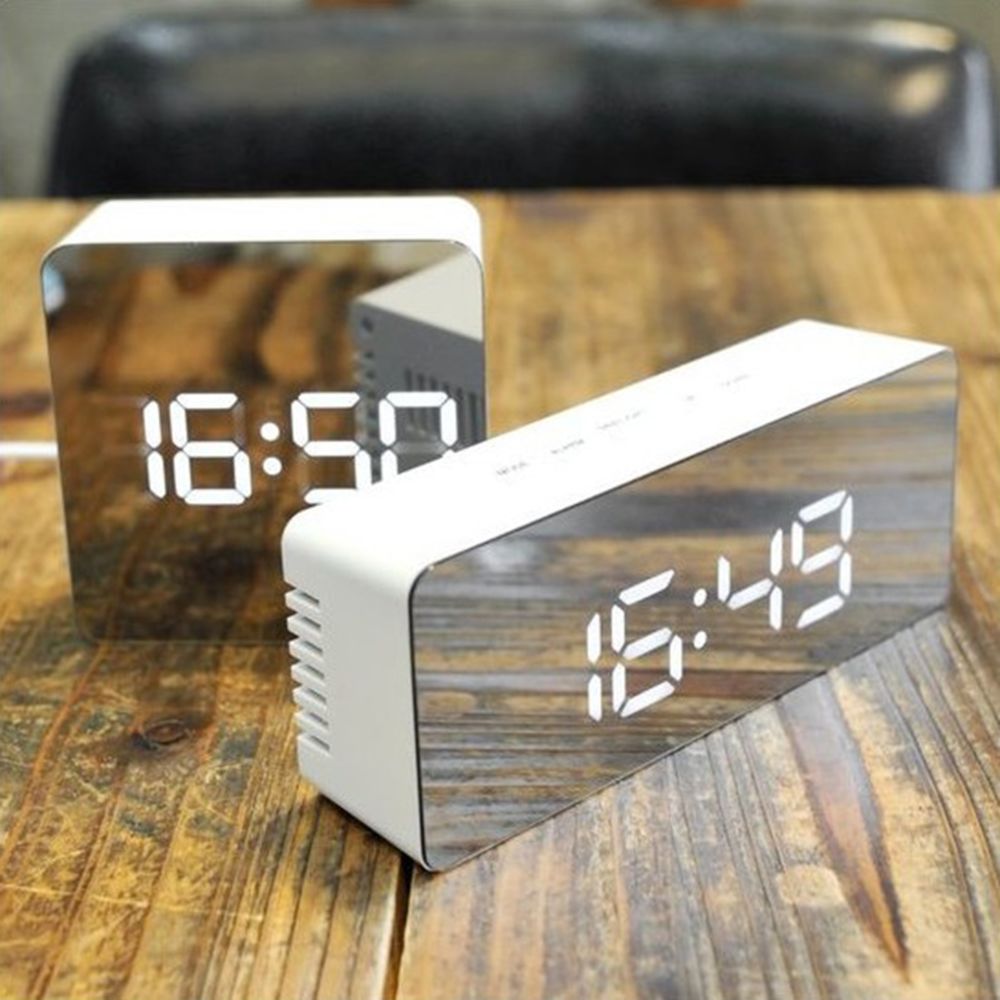 marque generique - Horloge Led Réveil Digital Numérique avec Température Calendrier Miroir Multifonction en Plastique - Réveil